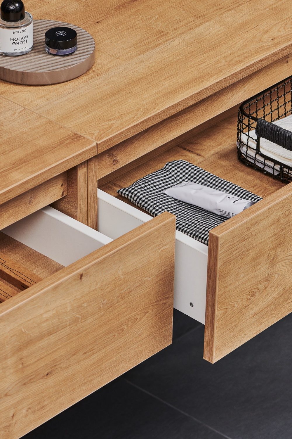 ELEGANT 60 DONJI KUPAONSKI ORMARIĆ HRAST AUTHENTIC - Slika 5